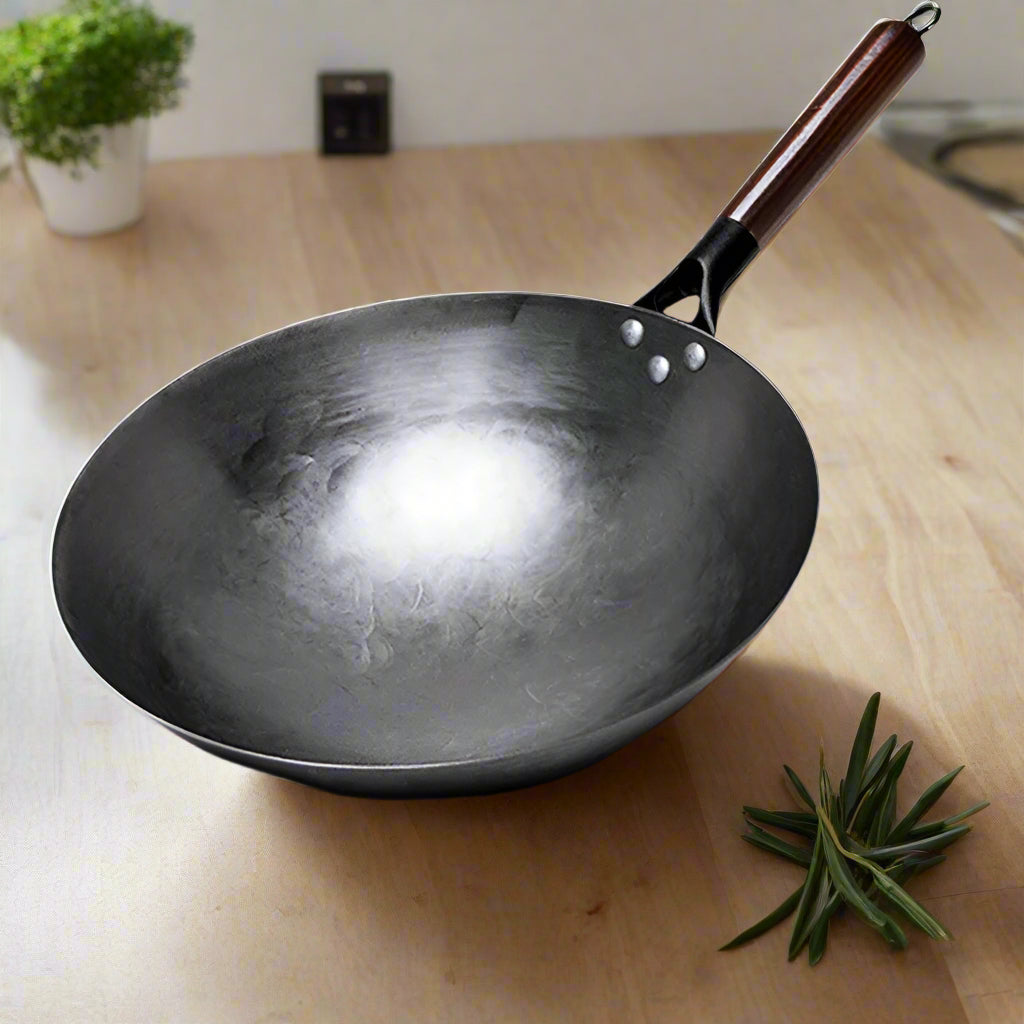 Hand Forged Iron Wok | Traditional Non-Coating with Wooden Handle
