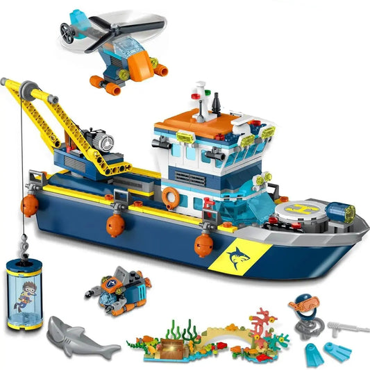 Light-Up Arctic Explorer Ship – Build, Explore & Play!
