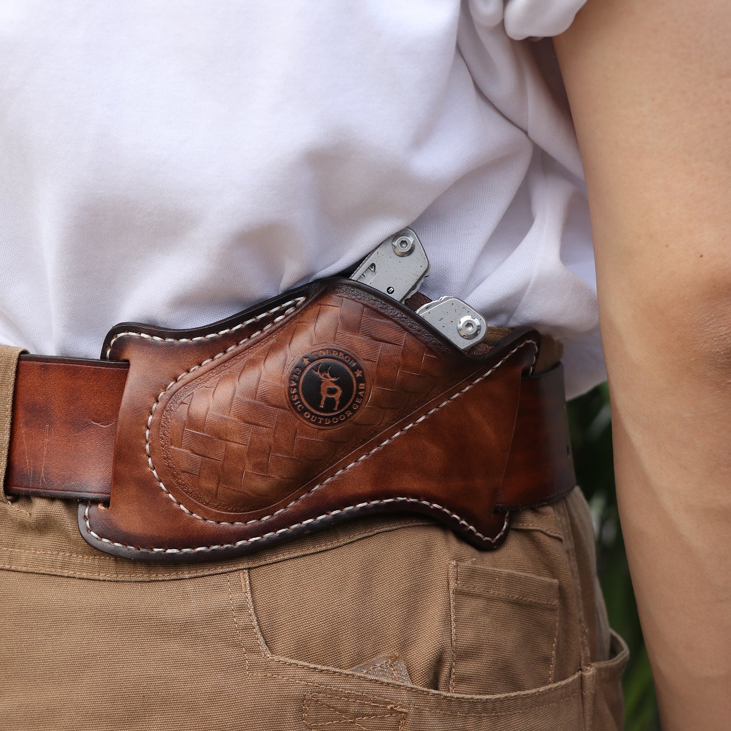 Leather folding knife sheath